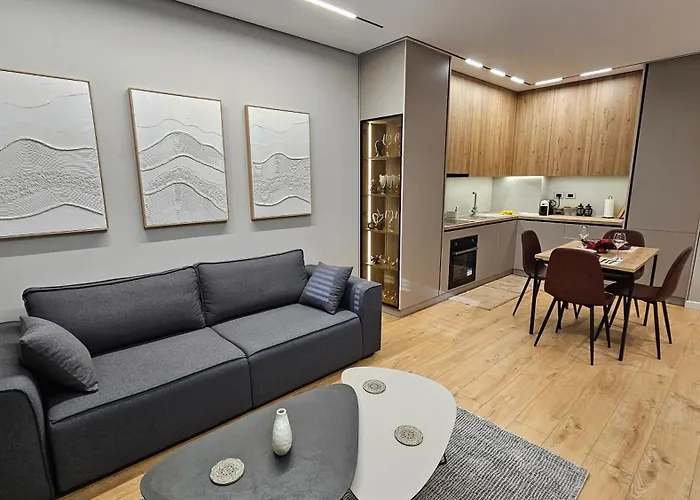 Kris Apartments